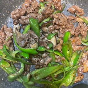 牛肉とピーマンの青椒肉絲